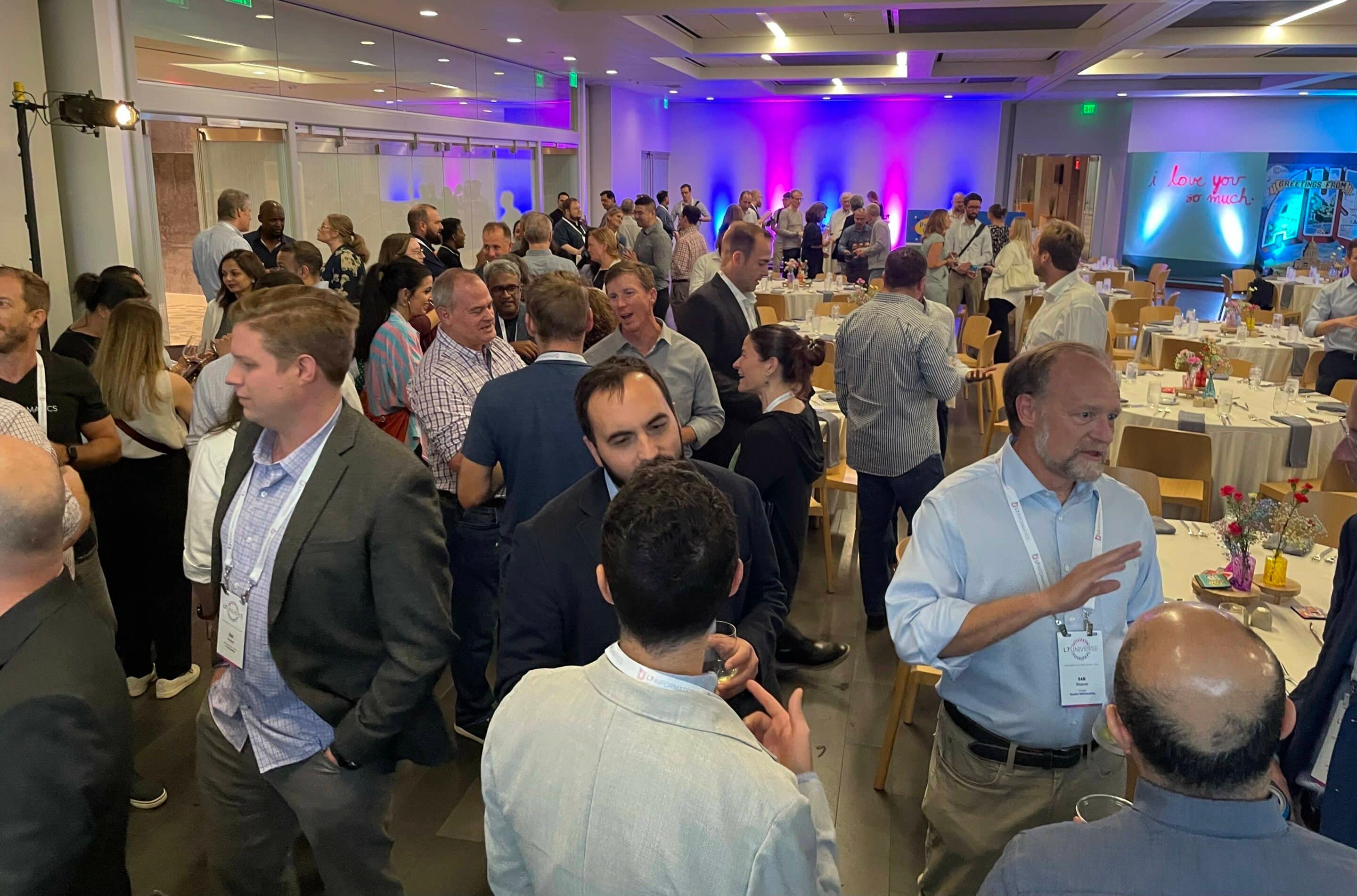 L7UNIVERSE Customer Celebration